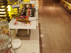 -上海浦东假日酒店逸庭咖啡厅