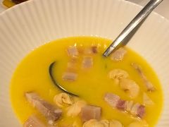 -滩外滩·本帮江浙菜(新天地店)