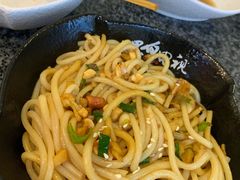 -黑白电视长沙小吃(美林M·LIVE天地东座店)