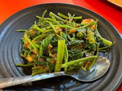 -大树下海鲜饭店