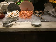 生鱼片-JW万豪厨房餐厅·滨海草坪烧烤·海鲜·海景(三亚绿发山海天JW万豪酒店)