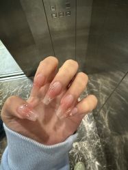 -UGIRL有个美甲