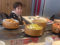 -龍歌自助小火锅(市南金茂湾店)