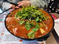 招牌炸酱小锅米线-肥汁米蘭香港米线(宁波路总店)