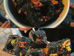 -黑色经典臭豆腐·湖南特产(坡子街特产局店)