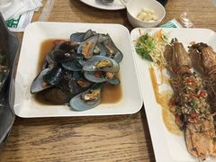 -两兄弟Song Pee Nong(2号店)
