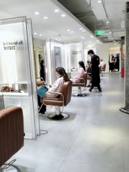 -AYO SALON