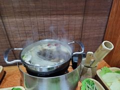 -独食火锅·半米屋台(直营总店)