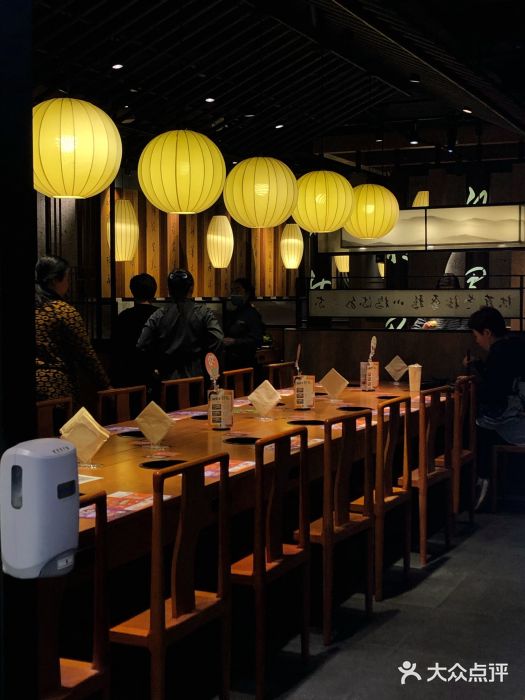 呷哺呷哺(普陀乐购真北店)大堂图片
