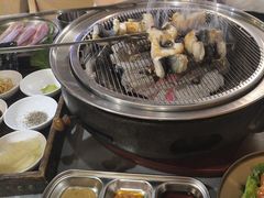 -围炉肉舍•炭烤活鳗•丹东海鲜烤肉(步行街店)