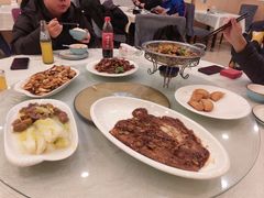 红烧小目鱼-奥华餐厅·老张记(台基厂店)