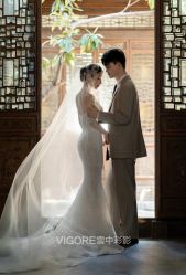 -雪中彩影婚纱摄影·微光艺术中心