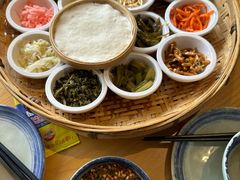 -包整·丝娃娃(一览甲秀楼风景店)