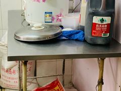 -黄阿姨锅贴大王(万航渡路店)