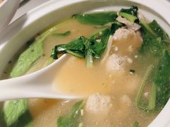 手工刀斩平菇毛圆汤-徽州月·民间徽菜(浦东总店)