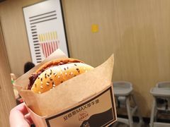 -麦当劳(世界城广场店)