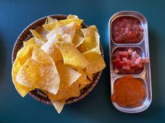 炸玉米片配番茄莎莎-HFFOUSA TACO弗萨塔可墨西哥餐厅(颐堤港店)