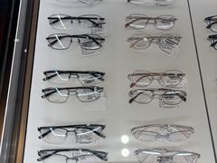 -LensCrafters亮视点·OAKLEY精选(静安嘉里中心店)