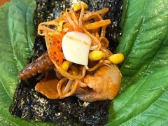 紫苏叶-红辣椒八爪鱼特色韩国料理