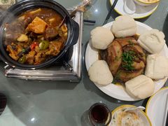 -梓檚中餐厅湖北菜小龙虾武昌鱼排骨藕汤(黄鹤楼店)