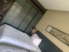-深圳隐秀山居酒店