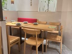 -蜜桃餐厅·伴山(绿宝广场店)