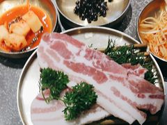 -草家酱蟹炭火烤肉店(珲春南路二店)