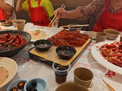 -肥肥虾庄·金牌油焖大虾(汉口城市广场店)