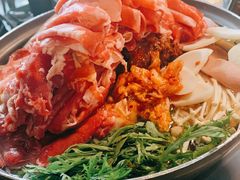 部队锅-MI WU FACTORY米屋美食工厂餐厅(绿地店)