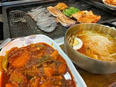鲫鱼炖土豆-韩阳王石板烤肉