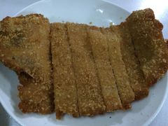 炸猪排-潘国仙耳光馄饨(黄家阙路店)