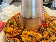 糯香鸡爪美牛蛙锅-老佛爷铜炉蛙锅(海岸城店)