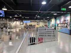 -极限PLAY运动娱乐新世界·团建派对潮玩休闲馆·室内蹦极高空游乐园