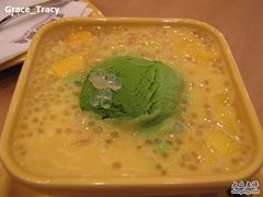 杨枝甘露上面加个抹茶单球-满记甜品(国际广场店)