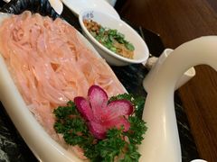 -忘情水鱼头·鲜鱼火锅(滨江中路店)