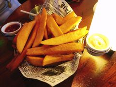 -Hooley's活利仕西餐厅(珠江新城店)