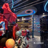 来北京旅游，我们定在了北京合生汇5楼的失重餐厅聚餐