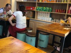 大堂-家味螺蛳粉&烤鱼(安远路店)