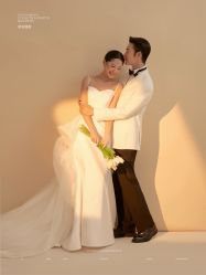 点击看大图 -至臻微拉婚纱摄影