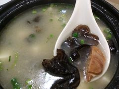 肉皮三鲜汤-烟雨人家(塔湾街店)