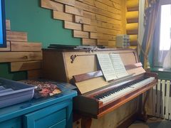 -米德维奇俄式西餐厅(西六道街店)