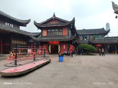 -峨眉山报国寺