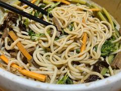 鸡丝凉米线-云海肴·汽锅鸡·云南菜(天津国金汇店)