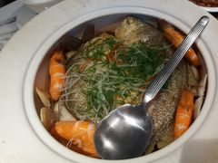 砂锅生焗黄花鱼-钟菜·粤菜点心·宴请(海上世界·汇港二期店)
