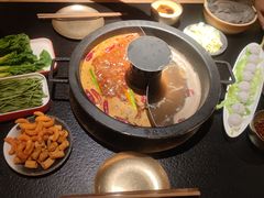 -晓宇重庆火锅(西安荟聚店)