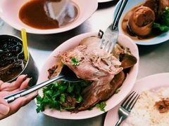 -Kha Mu Charoensang(Silom)