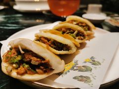 酥皮肉夹馍-甄御•海鲜新青岛菜(麦岛店)