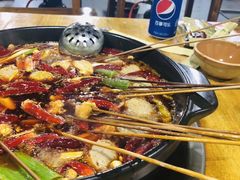 -灌县老妈砂锅串串香(万科红生活广场店)