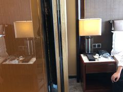 -中山利和希尔顿酒店