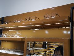 -罗伯特眼镜·蔡司官方授权(罗湖国贸店)